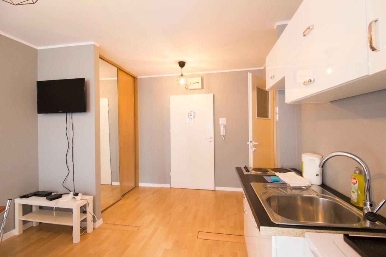 Ferienwohnung ApartSystem- SELF CHECK IN 24h SATURN Breslau Exterior foto